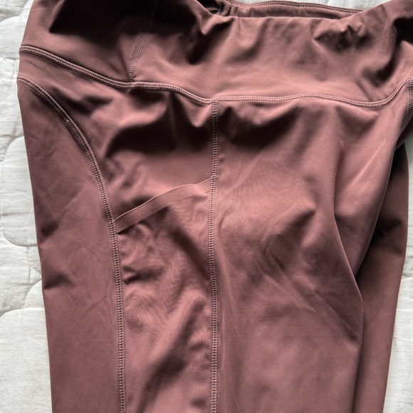 Vuori Stride Leggings size Large - Picture 11 of 16
